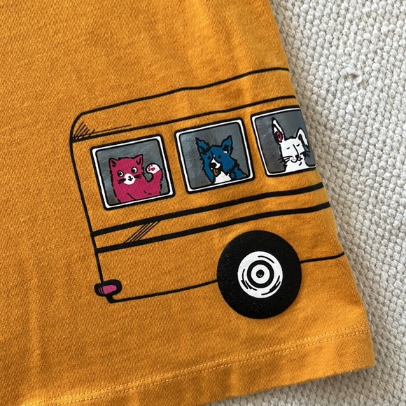 Hanna Andersson Kids Boy/Girl School Bus Friends Top - Picture 5 of 6